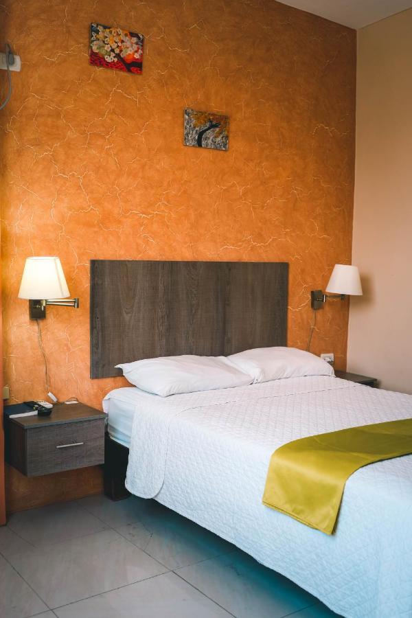 Hotel Manta Beach Madrigal Εξωτερικό φωτογραφία
