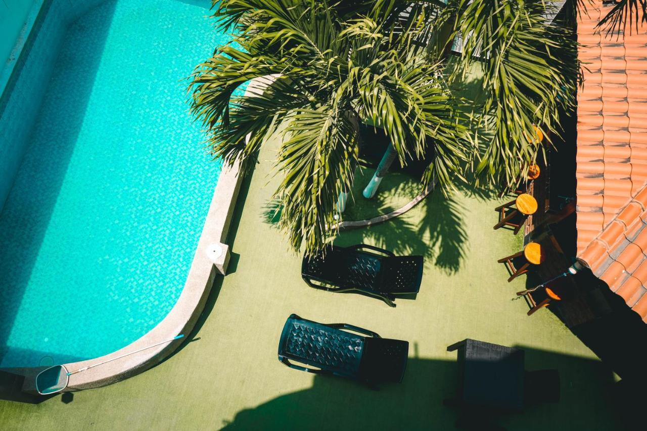 Hotel Manta Beach Madrigal Εξωτερικό φωτογραφία
