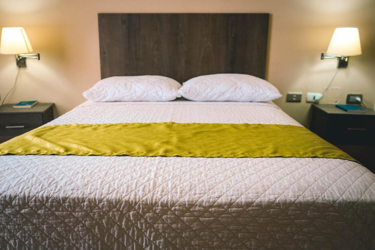 Hotel Manta Beach Madrigal Εξωτερικό φωτογραφία