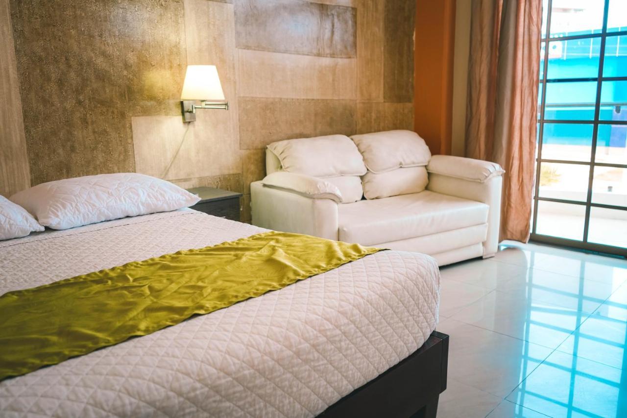 Hotel Manta Beach Madrigal Εξωτερικό φωτογραφία