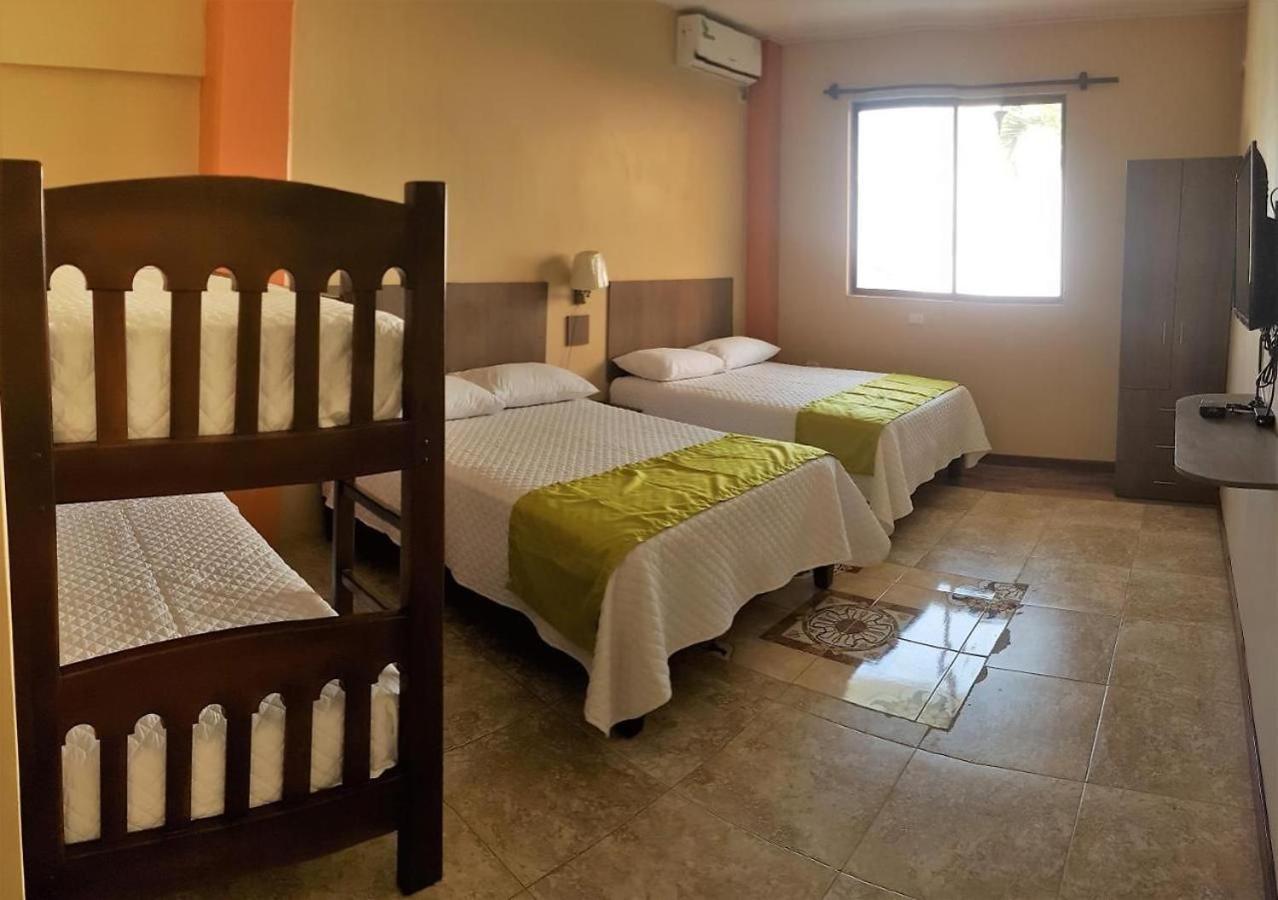 Hotel Manta Beach Madrigal Εξωτερικό φωτογραφία