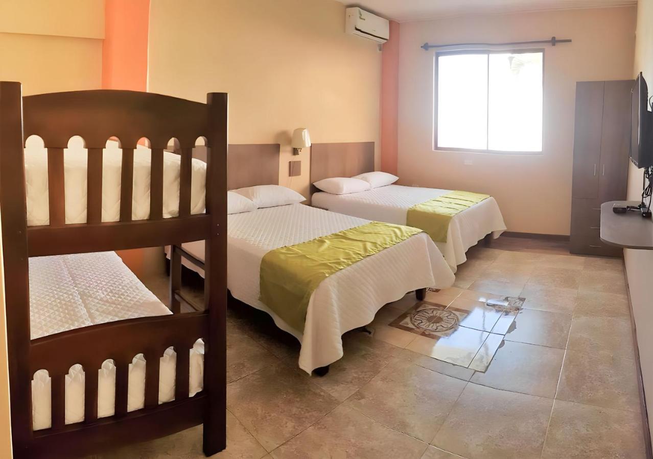Hotel Manta Beach Madrigal Εξωτερικό φωτογραφία