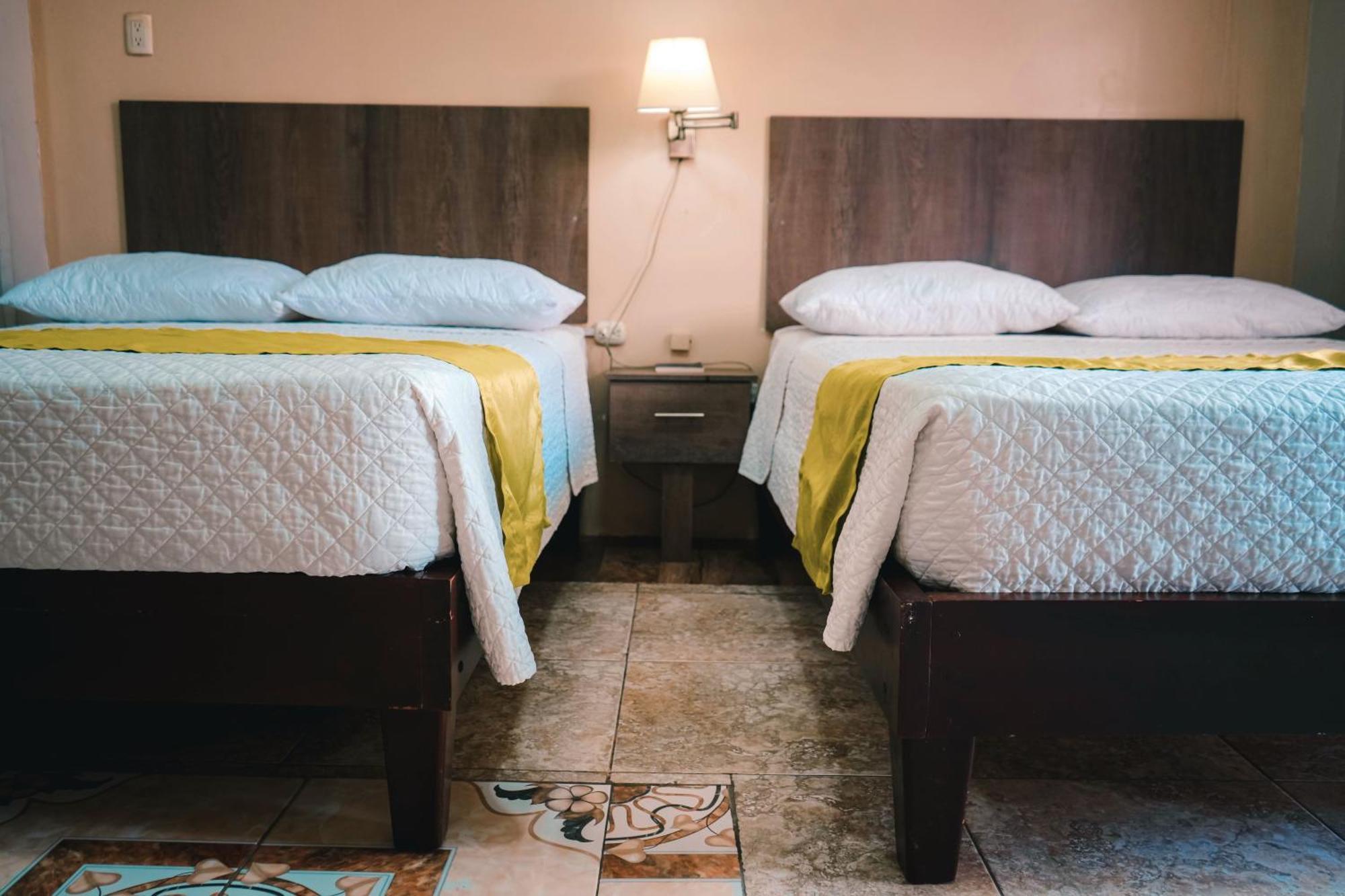 Hotel Manta Beach Madrigal Εξωτερικό φωτογραφία