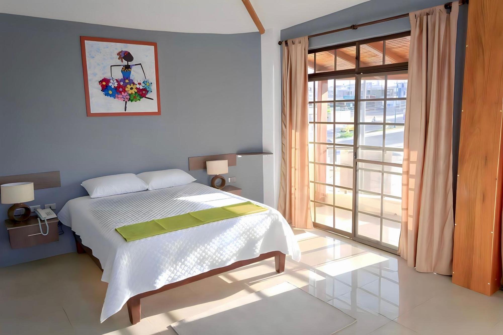 Hotel Manta Beach Madrigal Εξωτερικό φωτογραφία