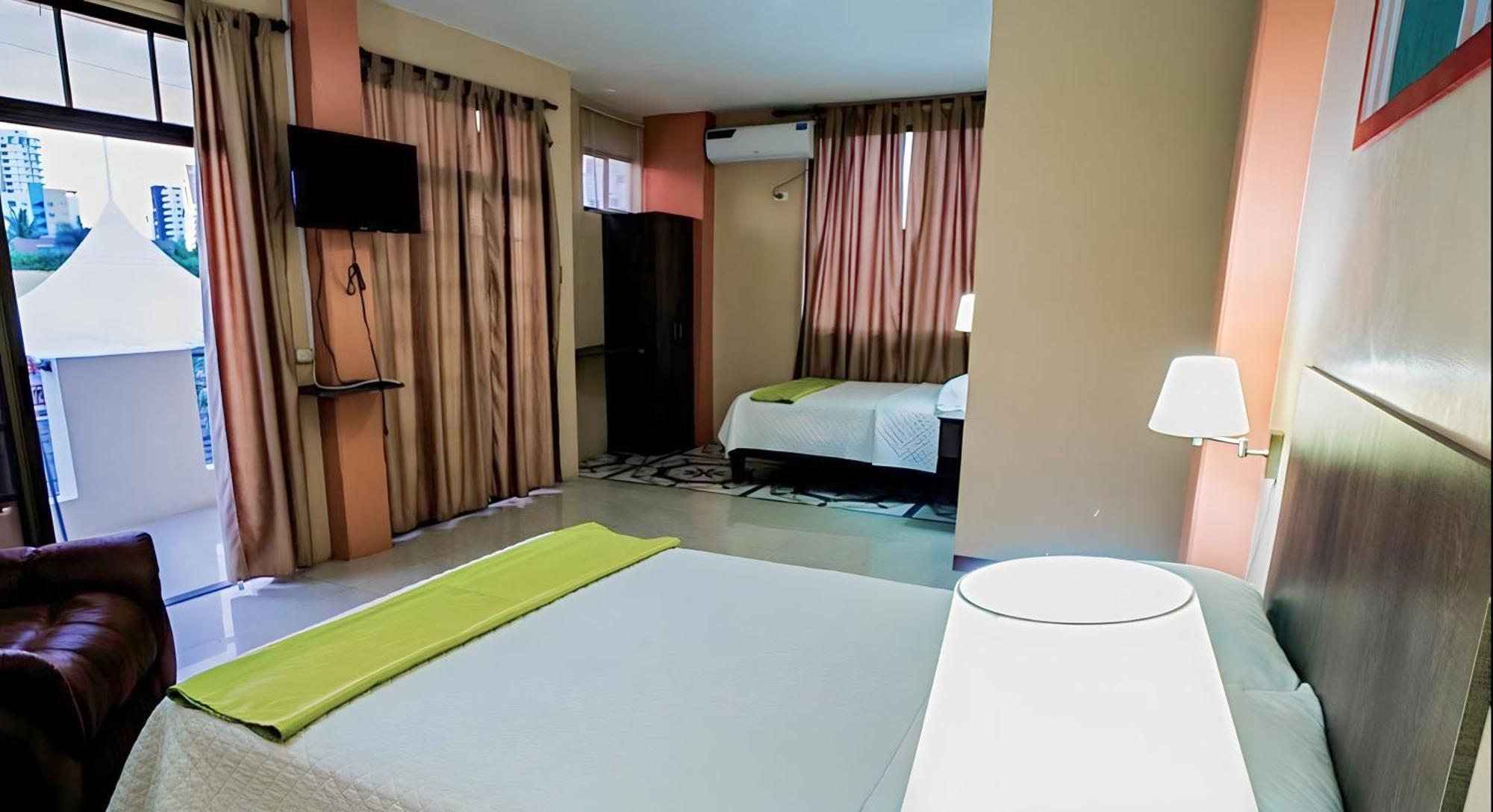 Hotel Manta Beach Madrigal Εξωτερικό φωτογραφία